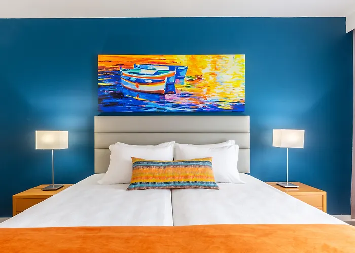 The Navigator - Olympus Marina