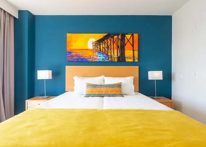 The Navigator - Olympus Marina